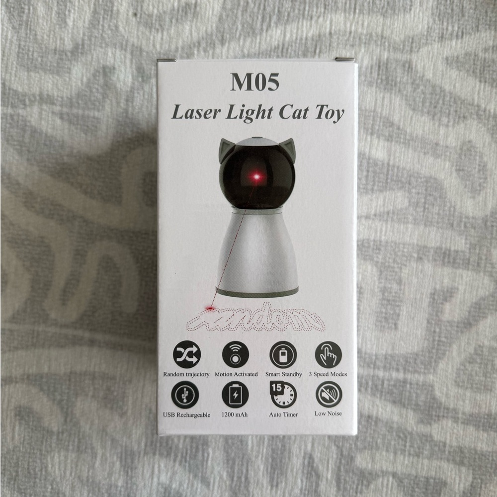 NEW Laser Light Cat Toy